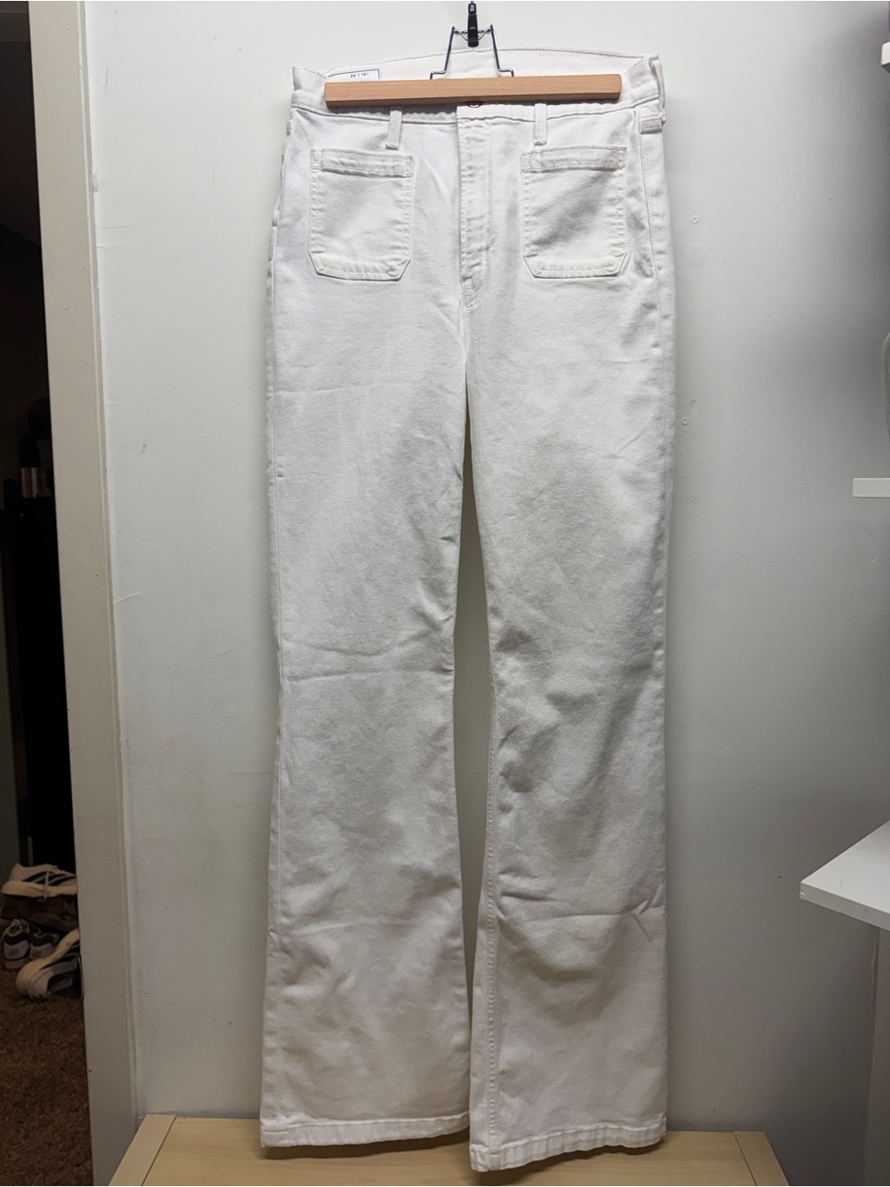 Gap white 70’s high rise flare 10 Tall